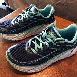 Women’s Hoka OneOne